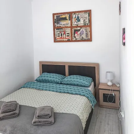 Friendly Little Lejlighed *